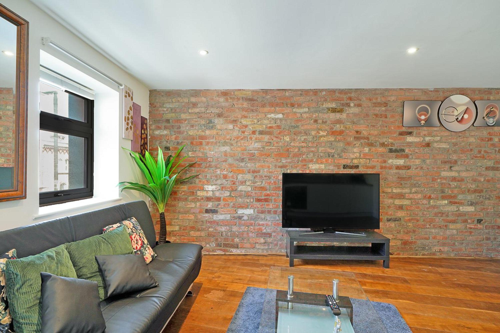 360 Cosy Greenwich Apartment